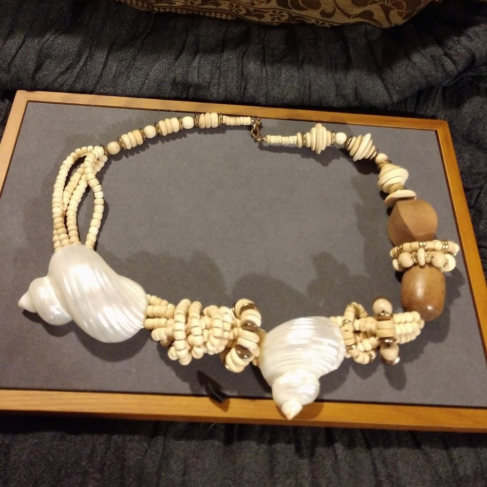 Stunning Shell and Wood Statement Necklace